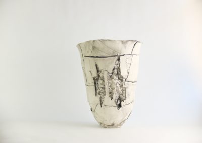 Porcelaine, oxyde noir, 38 cm